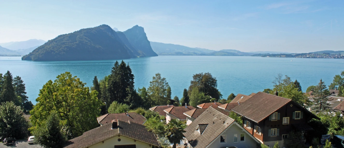Vitznau mit Blick auf den Bürgenstock