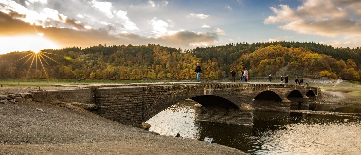 Edersee Atlantis - Die Brücken im Edersee aus der Luft (Herbst 2019)