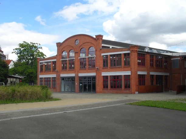 Bogenbinderhalle Ronneburg - Westseite