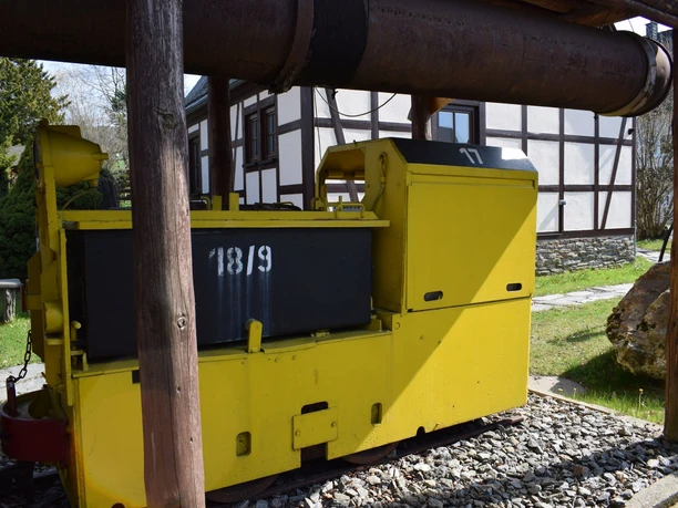 Huthaus Zwönitz Lok