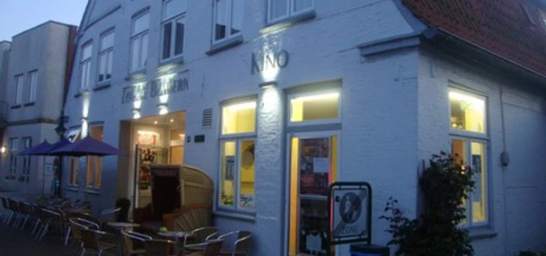 kino1_6a593fbe8a_a0eecef76c