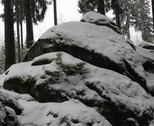 Felsklippen an der Hohen Reuth zwischen Kottengrün und Theuma