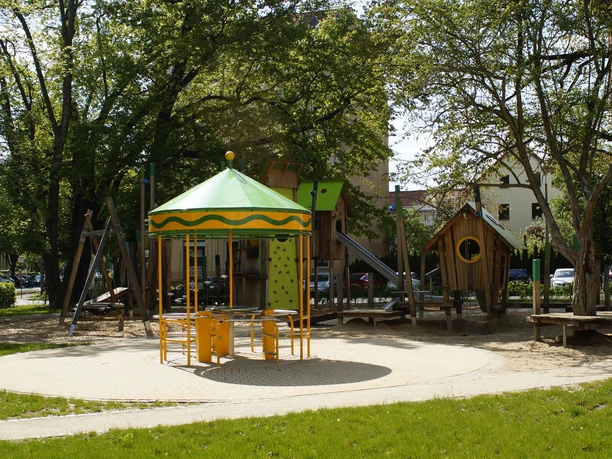 Spielplatz August-Bebel-Platz, Görlitz