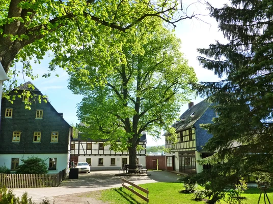 Wiesenmühle Thalheim Innenhof