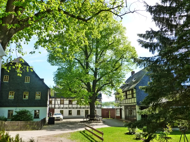 Wiesenmühle Thalheim Innenhof