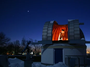 Sternwartenkuppel am Abend