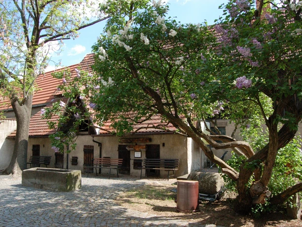 ehemaliges Stallgebäude ehemaliges Stallgebäude
