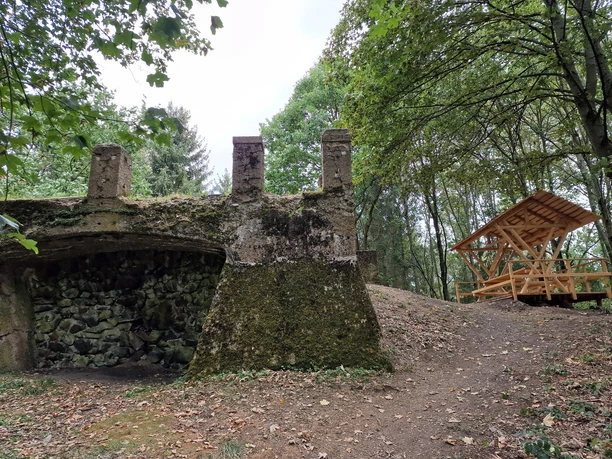 Oelsnitz Ruine Rastplatz Wettinturm