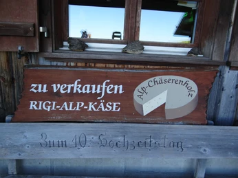 Schild vom Alpkäseverkauf_bearb