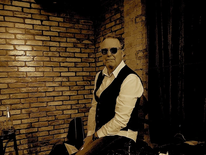 Winterzauber-Konzert - The Taylor's auf Juist.jpg Winterzauber-Konzert - The Taylor's auf JuistWinter magic concert - The Taylor's on JuistVintermagisk koncert - The Taylor's på JuistWintermagisch concert - De Taylor's op Juist