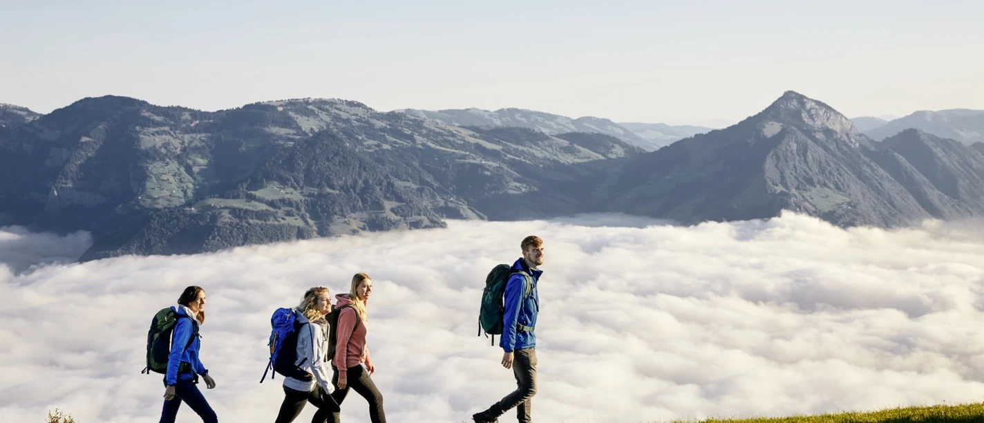 Wanderung über der Nebeldecke auf der Klewenalp Wanderung Klewenalp-Brisenhaus_Niederrickenbach