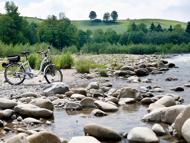 Mit dem Flyer an der Emme