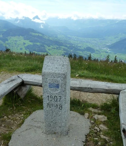 Abstecher auf den höchsten Gipfel des Rossbergs, den Wildspitz.