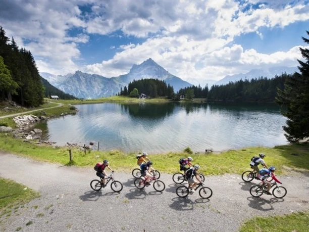 Bike-Tour 407: Arnisee - das schönst mögliche Tourenziel