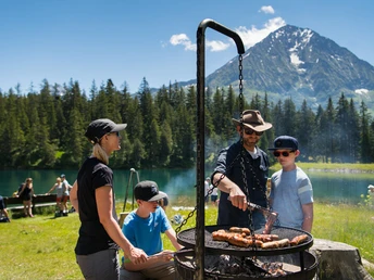 Grillieren beim Arnisee