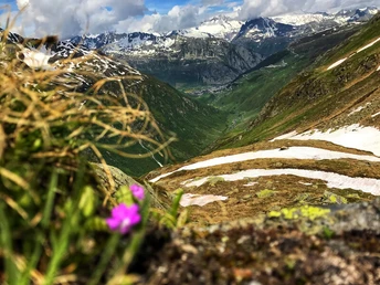 Lolenpass Aussicht auf Andermatt