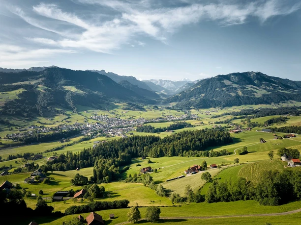 Ausblick auf Schüpfheim sowie die Entlebucher Bergwelt