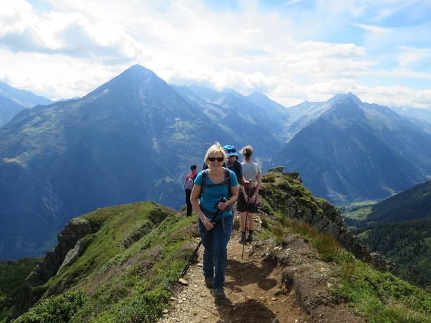 Der Bristen als ständiger Begleiter auf dem Alpenkranz