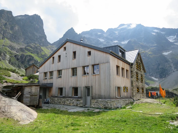 Unser Ziel: Die neu um- und ausgebaute Kröntenhütte