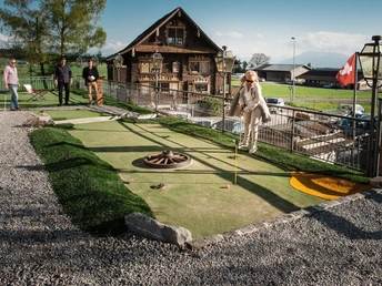 Gasthaus Hämikerberg mit Spiel!Golf Anlage