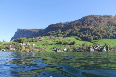 Anreise nach Kehrsiten mit dem Schiff