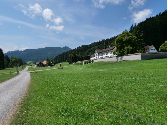 Kloster Au, Trachslau