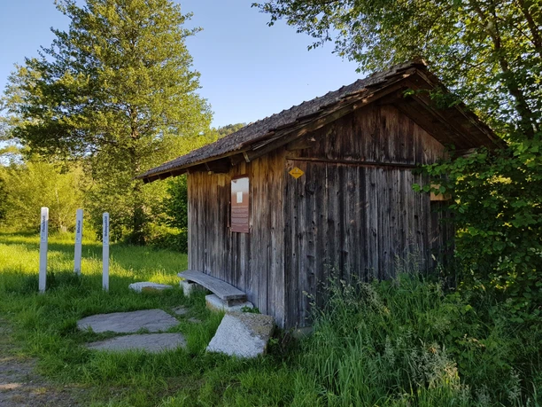 Unterwegs der Rot entlang