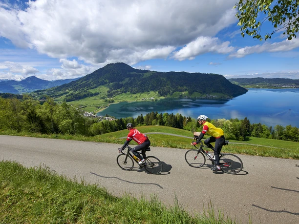 Biketour Morgartenberg mit Blick aufs Ägerital