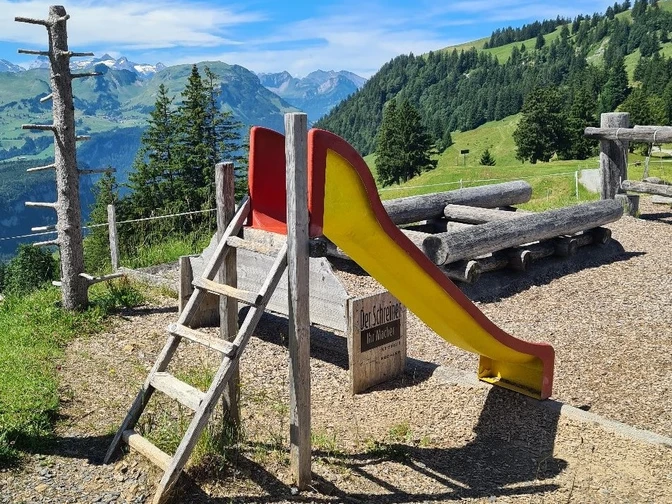 Spielplatz-Tour Brunni-Alpthal