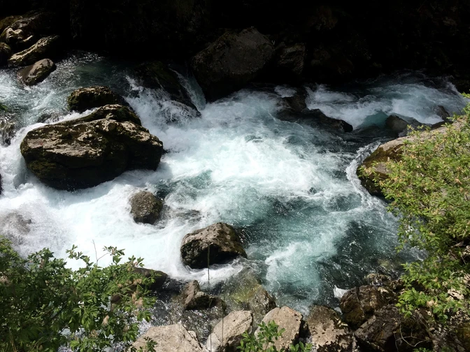 Bach bei Bergwirtschaft Sahli-Alp