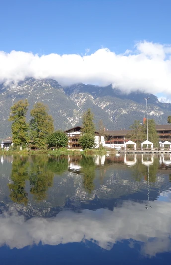 Riesserseehotel mit Kramergebirge