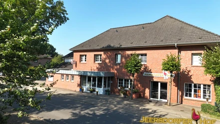 Die Außenansicht vom Jeersdorfer Hof JeersdorferHof Außenansicht