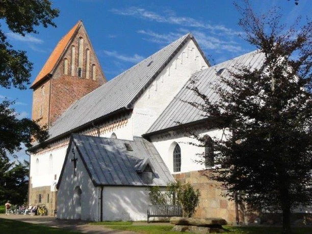 © St. Severin I Kirchengemeinde St. Severin_Außenansicht St. Severin.jpg