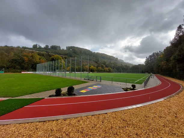 Bürgersportplatz-Bestwig-Tartanbahn