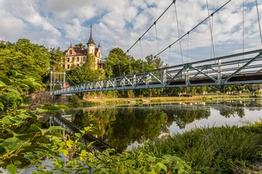 Gattersburg und Hängebrücke in Grimma
