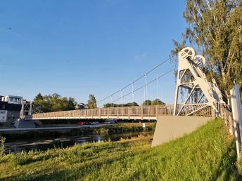 Zaßnitzer Hängebrücke - Blick vom Zaßnitzer Muldenufer