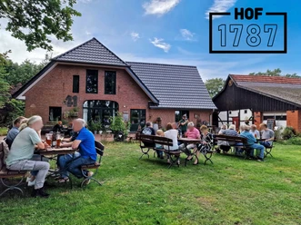 Foto_Außenansicht_Café_1787.jpg