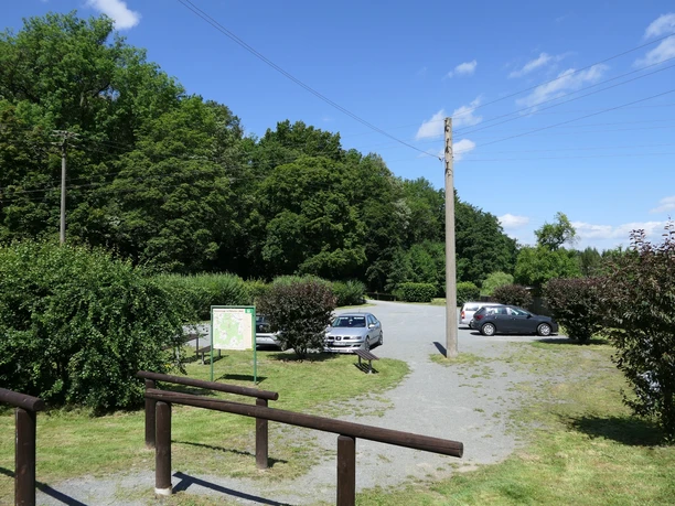 Wanderparkplatz Neuärgerniß mit Infotafel