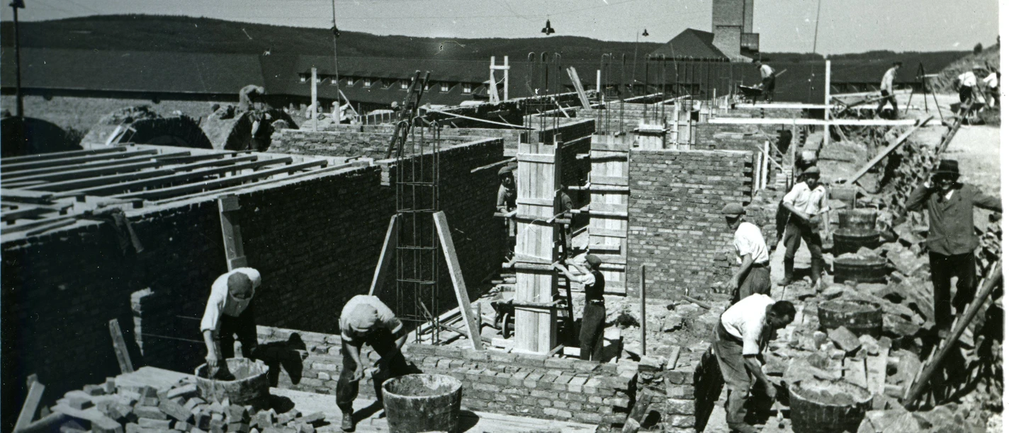 Bau der Burgschänke im Juli 1937