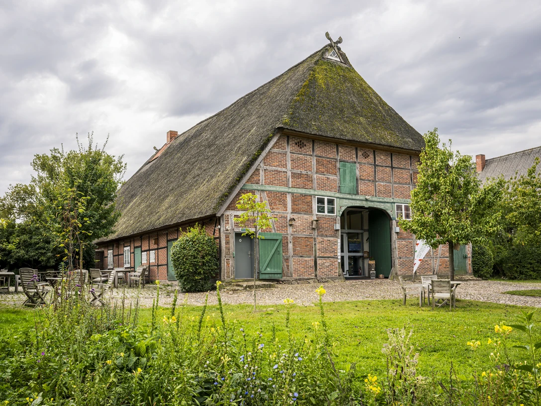 Toeristische informatie en biosfeercentrum Amt Neuhaus Toeristische informatie en biosfeercentrum Amt Neuhaus