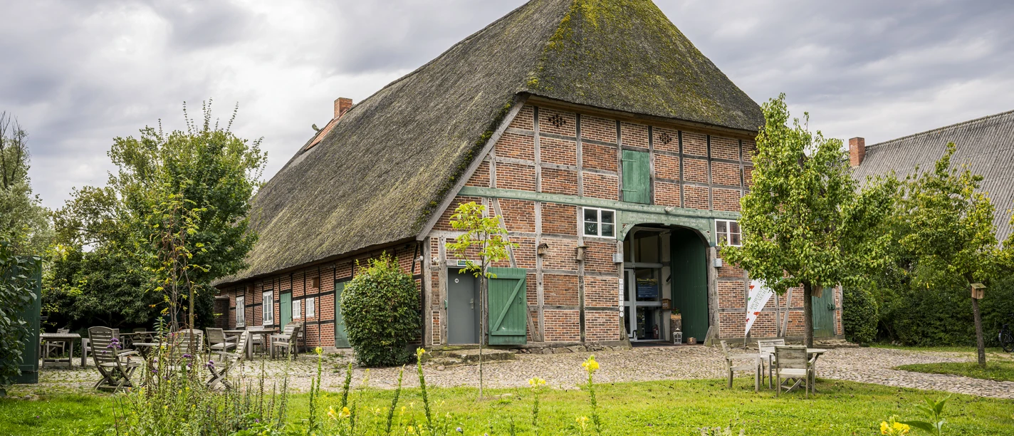 Touristinfo und Biosphärenzentrum Amt Neuhaus Touristinfo und Biosphärenzentrum Amt Neuhaus