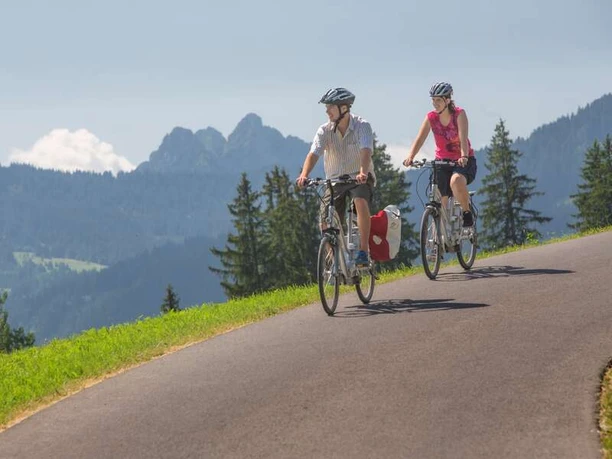 Unterwegs auf der Herzroute #99 auf der Etappe Einsiedeln - Zug.