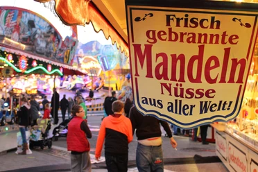 Jahrmarkt_Heide_1.jpg