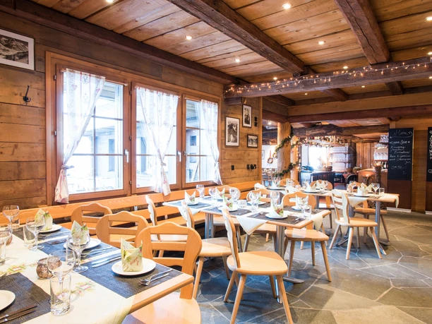 Im gemütlichen "Stübli" oder an der Selbstbedienung gibts eine feine Zwischenverpflegung