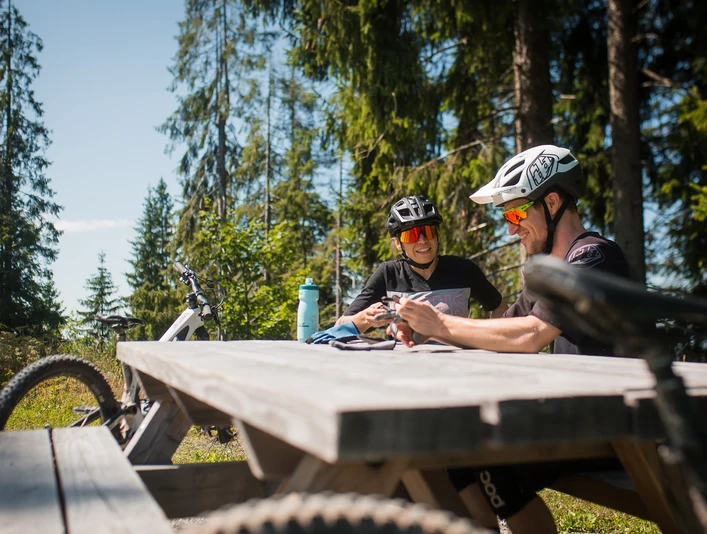 Verschnaufpause während dem Biken im Entlebuch.