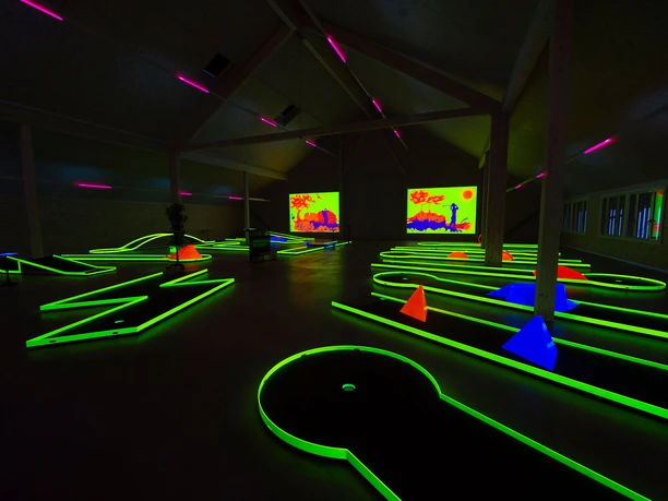 Indoor_Minigolf_Publikumsgolf_Rottal_01.jpg