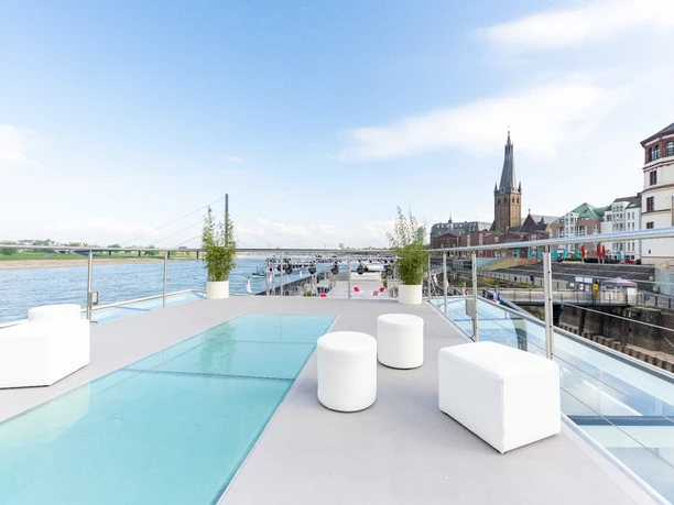 ©KD_RheinGalaxie_03.jpg Empty sun deck of an event ship on the Rhine