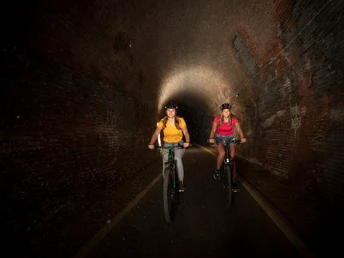 Alter Eisenbahntunnel zwischen Reddighausen und Dodenau