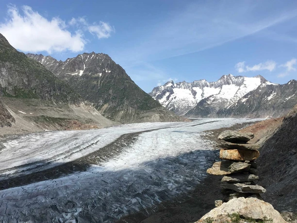 Rundwanderung von der Bettmeralp zu den Chatzulechern und zurück