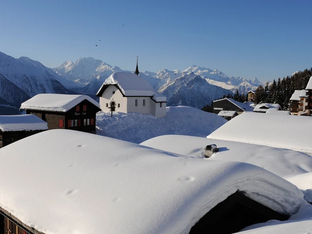 Winterwanderung von der Bettmeralp via Bettmersee, Gopplerlücke zur Riederalp